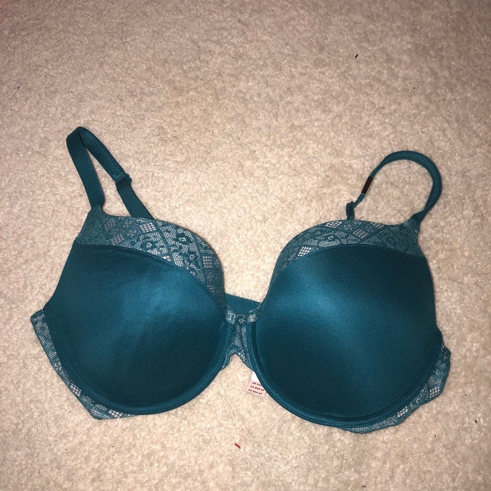 Victoria secrets bra